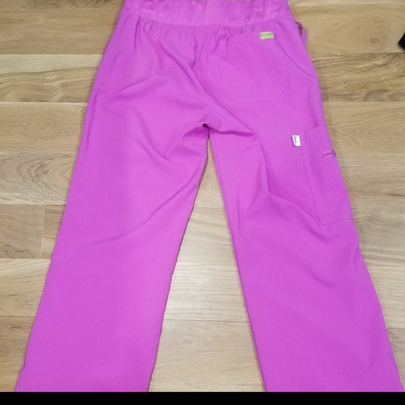 Med couture active scrubs - Picture 4 of 4